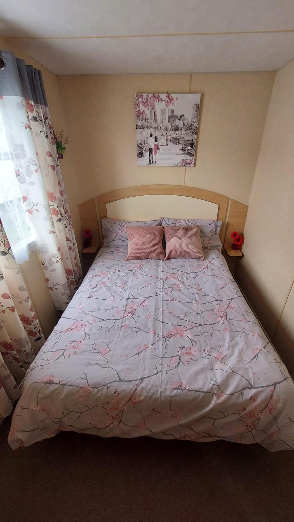 Skyla Vista Hotel Clacton-on-Sea Bagian luar foto